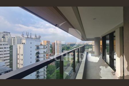 Apartamento à venda com 3 quartos, 153m² em Indianópolis, São Paulo