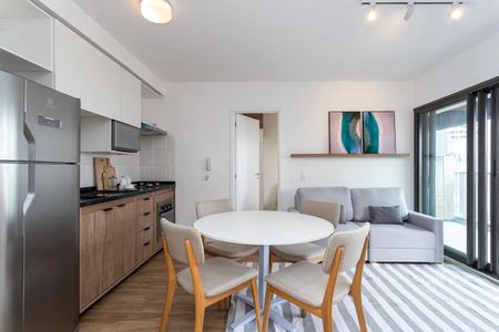 Apartamento para alugar com 2 quartos, 70m² em Pinheiros, São Paulo