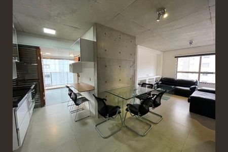Apartamento para alugar com 1 quarto, 74m² em Jardim das Acacias, São Paulo