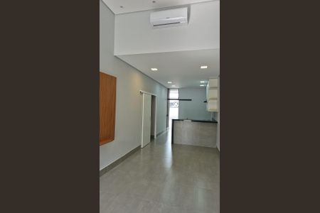 Casa de condomínio à venda com 250m², 3 quartos e 4 vagas