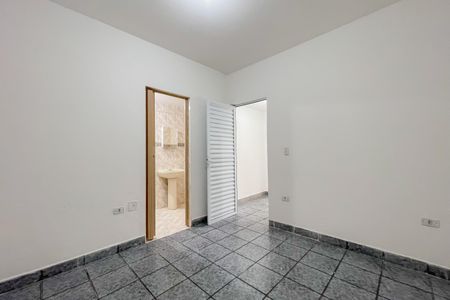 Suíte de casa para alugar com 1 quarto, 35m² em Km 18, Osasco