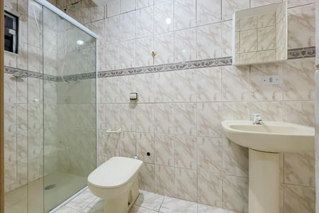 Banheiro da Suíte de casa para alugar com 1 quarto, 35m² em Km 18, Osasco