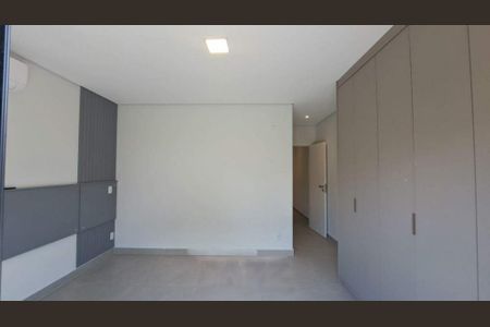 Casa à venda com 150m², 3 quartos e 4 vagas
