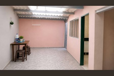 Área externa de casa à venda com 2 quartos, 150m² em Vila Linda, Santo André
