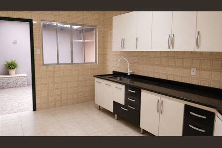 Cozinha de casa à venda com 2 quartos, 150m² em Vila Linda, Santo André