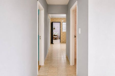 Corredor de casa à venda com 2 quartos, 150m² em Vila Linda, Santo André