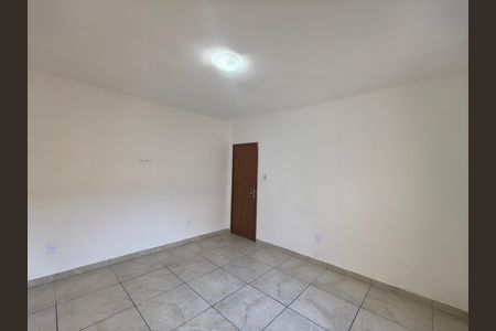 Casa para alugar com 2 quartos, 75m² em Gardênia Azul, Rio de Janeiro