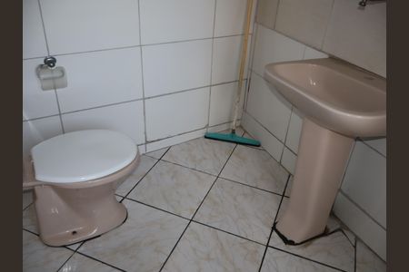 Casa para alugar com 80m², 2 quartos e sem vagaBanheiro