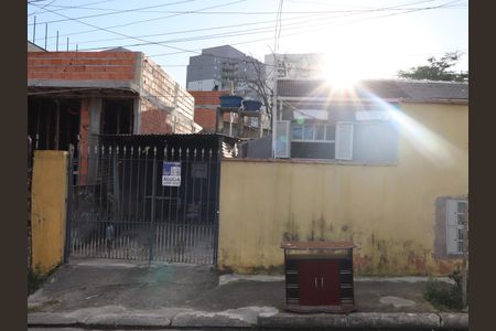 Casa para alugar com 80m², 2 quartos e sem vagaFachada 
