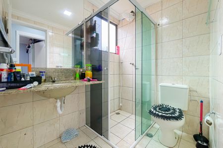 Banheiro de apartamento para alugar com 2 quartos, 60m² em São Pedro, Osasco