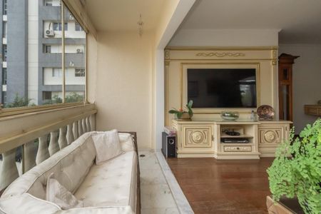 Apartamento à venda com 130m², 4 quartos e 3 vagas