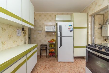 Apartamento à venda com 130m², 4 quartos e 3 vagas