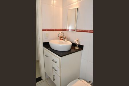 Banheiro Social de casa à venda com 3 quartos, 190m² em Colônia, Jundiaí