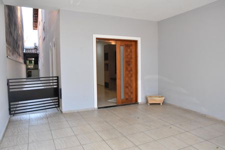 Garagem de casa à venda com 3 quartos, 190m² em Colônia, Jundiaí