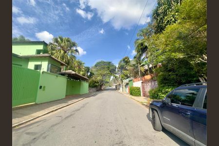 Casa à venda com 3 quartos, 280m² em Vila Pedra Branca, São Paulo
