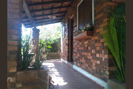 Casa à venda com 3 quartos, 280m² em Vila Pedra Branca, São Paulo