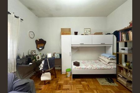Casa à venda com 3 quartos, 280m² em Vila Pedra Branca, São Paulo