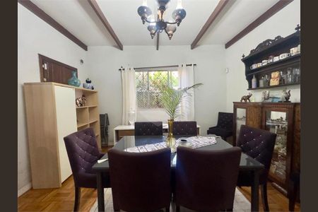 Casa à venda com 3 quartos, 280m² em Vila Pedra Branca, São Paulo