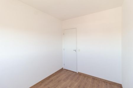 Quarto de apartamento para alugar com 2 quartos, 60m² em Jardim das Belezas, Carapicuíba