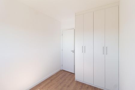 Quarto de apartamento para alugar com 2 quartos, 60m² em Jardim das Belezas, Carapicuíba