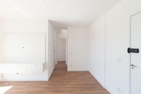 Sala de apartamento para alugar com 2 quartos, 60m² em Jardim das Belezas, Carapicuíba