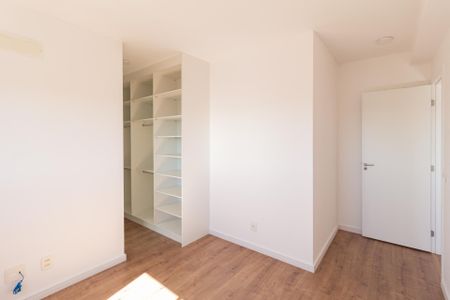 Suíte de apartamento para alugar com 2 quartos, 60m² em Jardim das Belezas, Carapicuíba