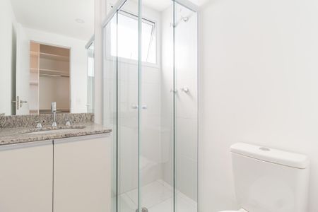 Apartamento para alugar com 60m², 2 quartos e 1 vaga Apartamento para alugar com 60m², 2 quartos e 1 vagaBanheiro da Suíte