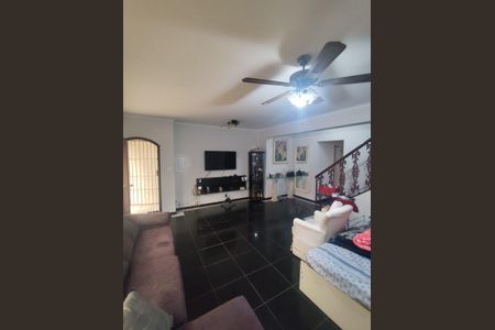 Casa à venda com 5 quartos, 210m² em Pinheirinho, Santo André
