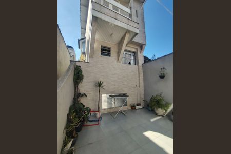 Casa à venda com 208m², 3 quartos e 2 vagas