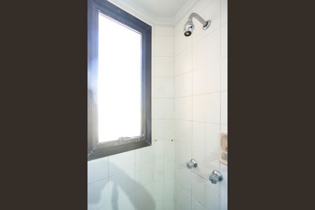 Apartamento à venda com 149m², 4 quartos e 2 vagas Apartamento à venda com 149m², 4 quartos e 2 vagasChuveiro