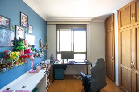 Apartamento à venda com 149m², 4 quartos e 2 vagas Apartamento à venda com 149m², 4 quartos e 2 vagasQuarto 01
