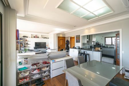 Apartamento à venda com 149m², 4 quartos e 2 vagas Apartamento à venda com 149m², 4 quartos e 2 vagasSala