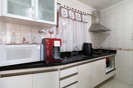 Cozinha de casa de condomínio à venda com 2 quartos, 100m² em Jardim Joao Xxiii, São Paulo