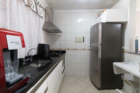 Cozinha de casa de condomínio à venda com 2 quartos, 100m² em Jardim Joao Xxiii, São Paulo