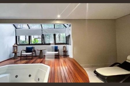 Apartamento à venda com 2 quartos, 74m² em Moema, São Paulo