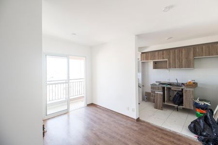 Sala de apartamento para alugar com 2 quartos, 60m² em Jardim das Belezas, Carapicuíba