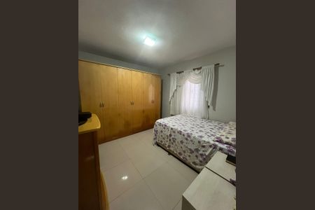 Casa à venda com 2 quartos, 105m² em Jardim Itapoan, Santo André