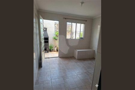 Casa à venda com 2 quartos, 100m² em Interlagos, São Paulo