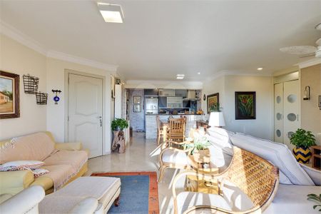 Apartamento à venda com 2 quartos, 102m² em Santo Amaro, São Paulo