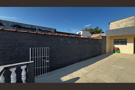 Casa à venda com 240m², 3 quartos e 2 vagas Casa à venda com 240m², 3 quartos e 2 vagasCasa 2 - Quintal