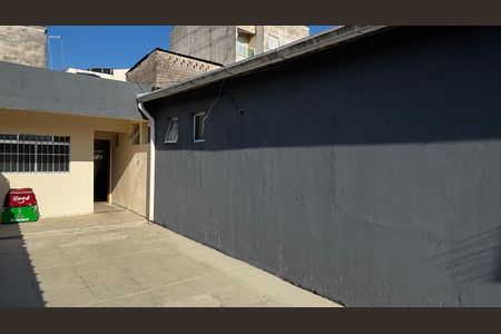 Casa à venda com 240m², 3 quartos e 2 vagas Casa à venda com 240m², 3 quartos e 2 vagasCasa 2 - Quintal