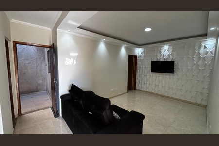 Casa à venda com 3 quartos, 240m² em Parque Oratório, Santo André