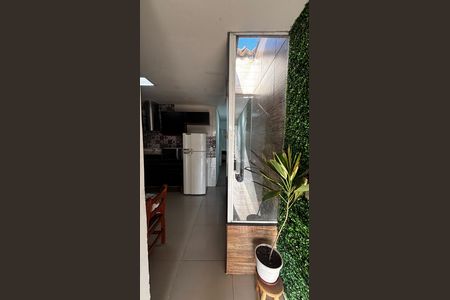 Casa à venda com 240m², 3 quartos e 2 vagas Casa à venda com 240m², 3 quartos e 2 vagasCasa 1 - Cozinha