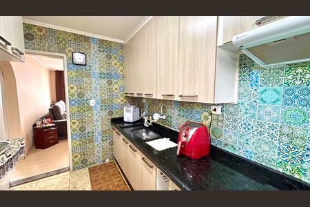 Cozinha de apartamento à venda com 2 quartos, 75m² em Vila das Palmeiras, Guarulhos
