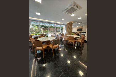 Apartamento à venda com 3 quartos, 222m² em Vila Regente Feijó, São Paulo
