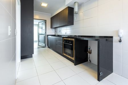 Apartamento para alugar com 181m², 3 quartos e 3 vagas Apartamento para alugar com 181m², 3 quartos e 3 vagasCozinha