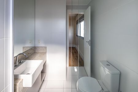 Apartamento para alugar com 181m², 3 quartos e 3 vagas Apartamento para alugar com 181m², 3 quartos e 3 vagasBanheiro da Suíte 1