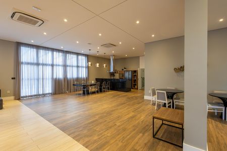 Apartamento para alugar com 181m², 3 quartos e 3 vagas Apartamento para alugar com 181m², 3 quartos e 3 vagasÁrea comum - Salão de festas