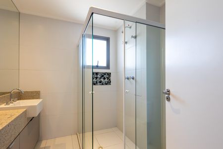 Apartamento para alugar com 181m², 3 quartos e 3 vagas Apartamento para alugar com 181m², 3 quartos e 3 vagasBanheiro da Suíte 2