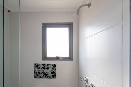 Apartamento para alugar com 181m², 3 quartos e 3 vagas Apartamento para alugar com 181m², 3 quartos e 3 vagasBanheiro da Suíte 1